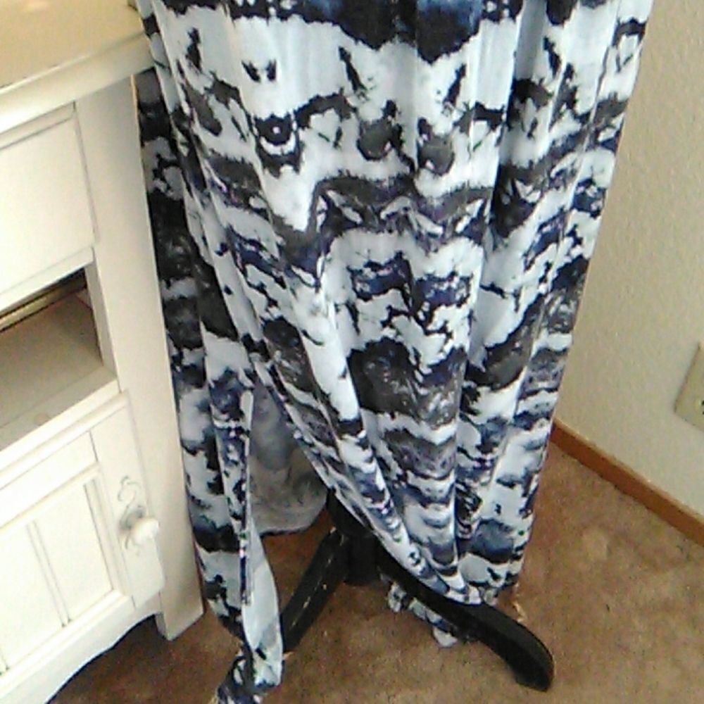 Matty M Maxi Dress - Picture 3 of 11